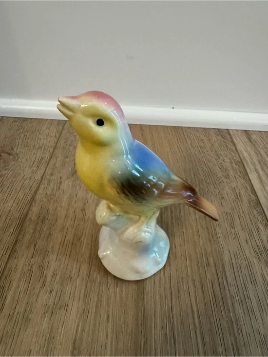 Vintage MCM 5” Ceramic Bird Figurine- Japan