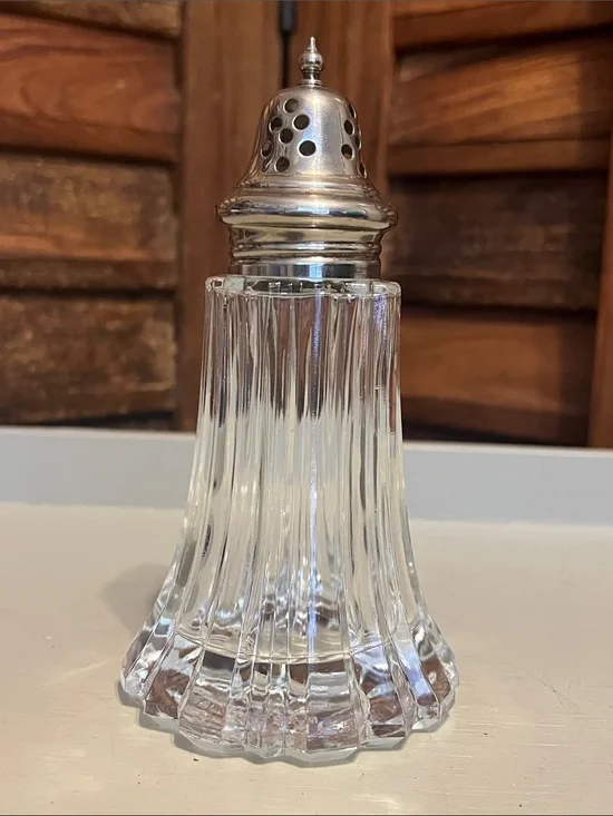 Large Clear Glass and Silver-Top Sugar Shaker - Home Dining Serveware