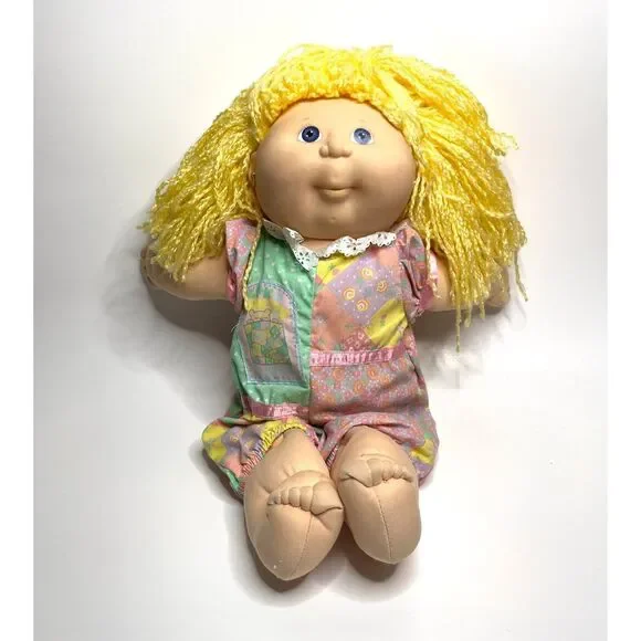 Vintage 1991 Kissin Kids Crimp n Curl Cabbage Patch Doll w/ Earrings