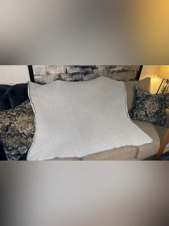 POTTERY BARN Thermal Sherpa Back Knit Throw Gray White