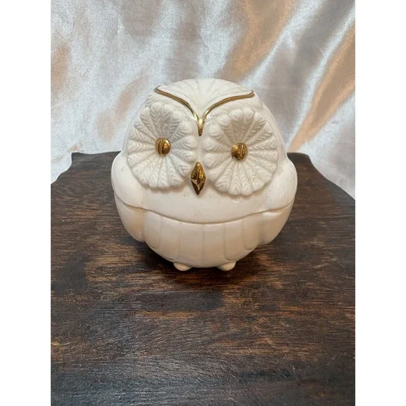 Vintage Ceramic Owl with Gold Details Collector Trinket Jewelry Box AGIFT Corp