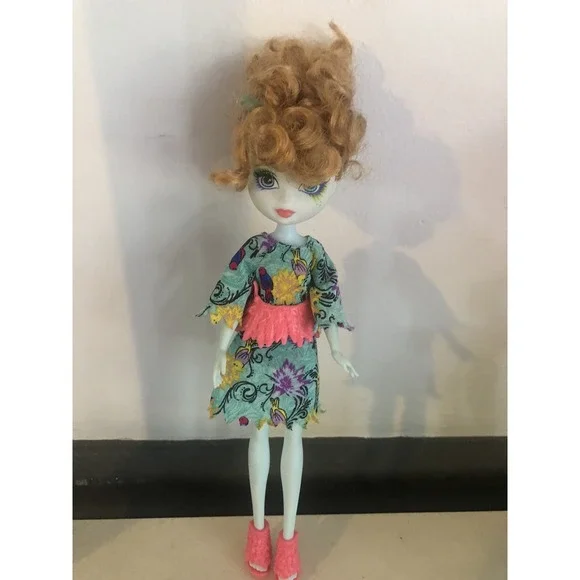 EVER AFTER HIGH EAH 2015 Dragon Games pixies Featherly‎