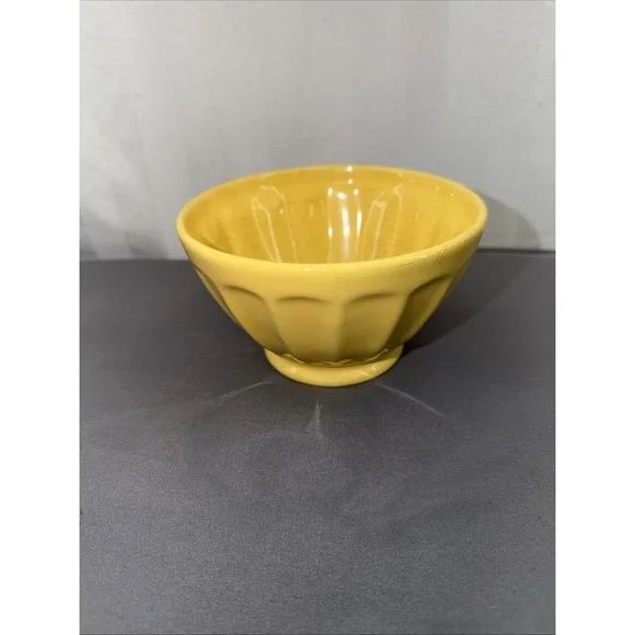 Pottery Barn Cafe Ice Cream/Cereal Bowl Yellow Small 5.5