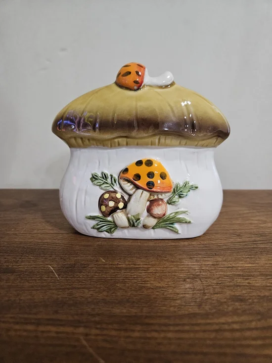 Sears Merry Mushroom Napkin Holder