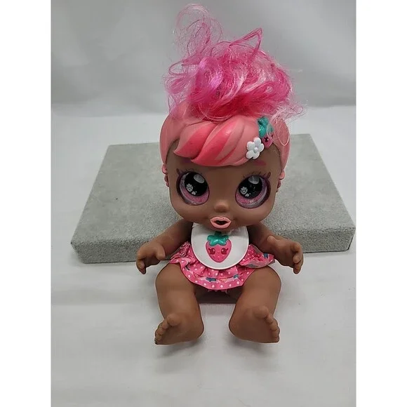 Kindi Kids Strawberry Scented Sisters 8