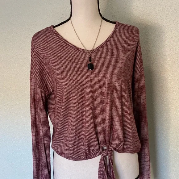 💜💜 Pink Republic Long Sleeve Light Sweater Size S