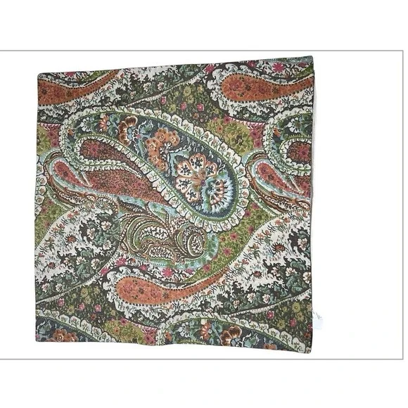 1 Pottery Barn Zia Paisley Ikat Print 24