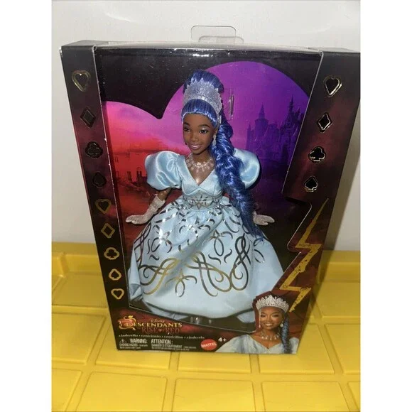 2024 Disney Descendants The Rise Of Red QUEEN CINDERELLA 11