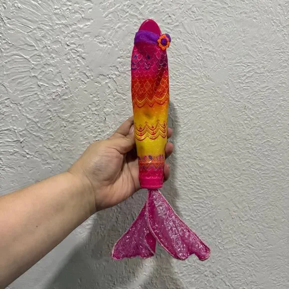 2012 Barbie in a A Mermaids Tale Movie 2 surfer transforming Surfboard tail