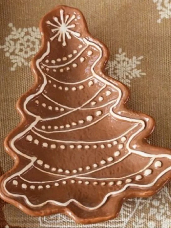 Pottery Barn Gingerbread Appetizer Plates