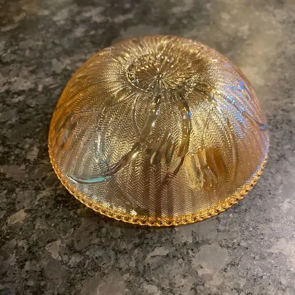 Iris & Herringbone Jeannette Glass Berry Bowl