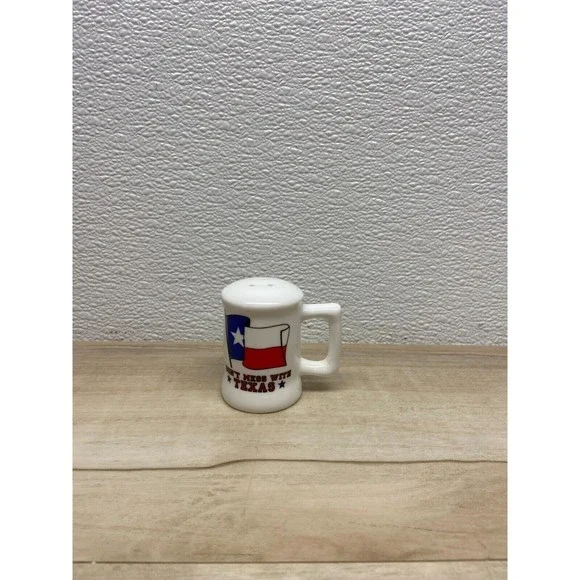 Vintage Dont Mess With Texas White Salt Shaker Travel Souvenir