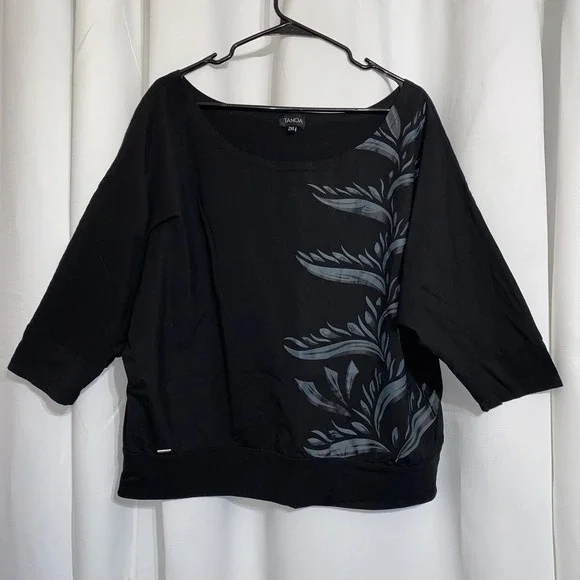 Tanoa Samoa Womens Top 2XL Black Silver Floral Design Polynesian Hawaiian Blouse