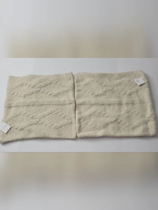 NWT POTTERY BARN DIAMOND CABLE KNIT PILLOW COVER SET OF 2  Square 20