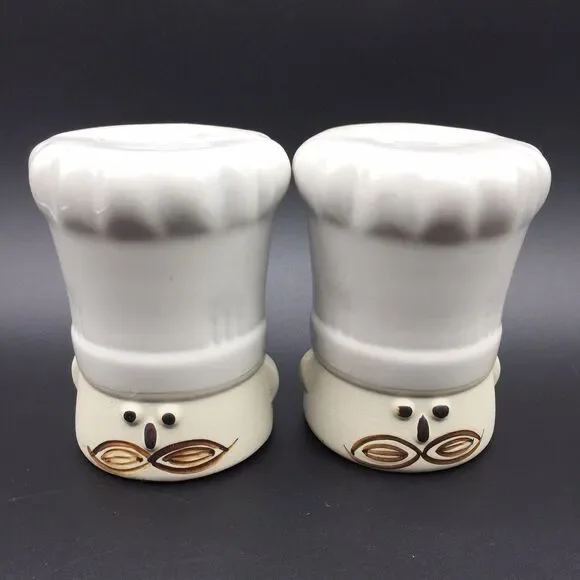 Vtg UCTCI Japan Chef Head Hat Salt & Pepper Shaker Set Large Mustache 4 3/8