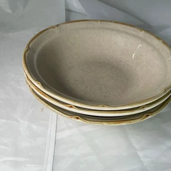 Vintage International Stoneware Japan beige speckled bowls 6 3/4”.