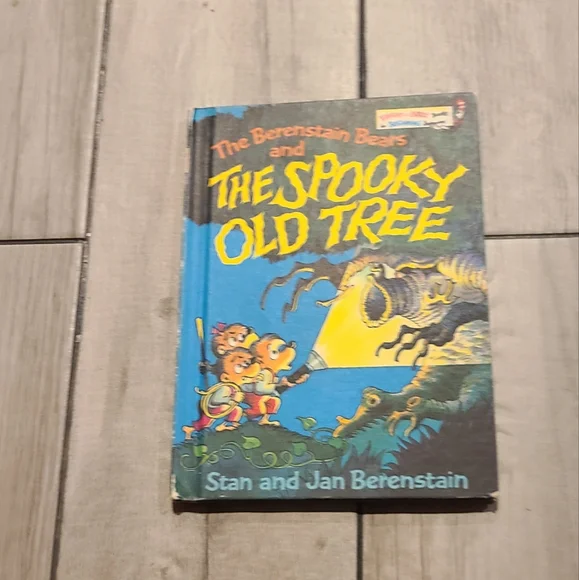 🐣 Vintage Berenstain Bears The Spooky Old Tree🧋 💫 🎠 🌸☃️🦋🍍🐠🍬🍿🍕🐬