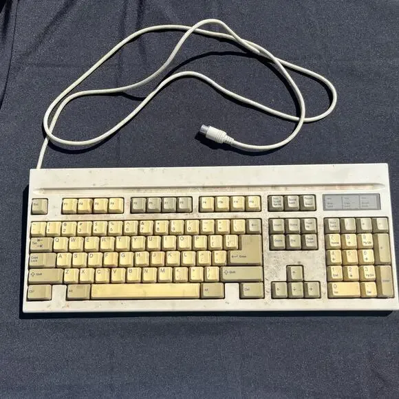 Vintage KKR-E99AC Mechanical Keyboard Made in Malaysia Untested Yellowed