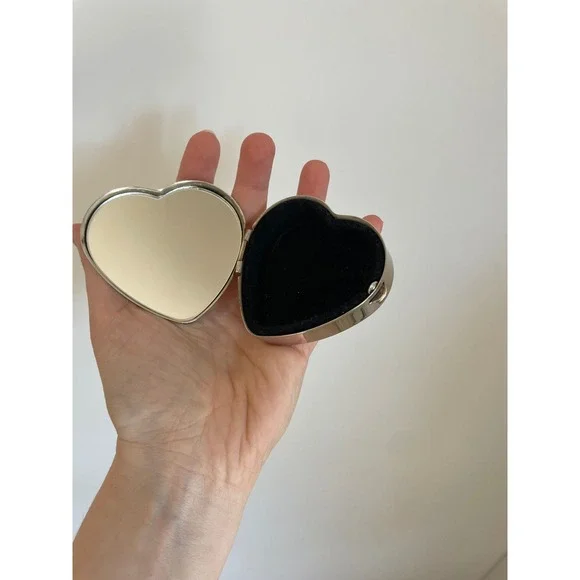 Vintage Heart Shaped Trinket Jewelry Box, Mirror Lined, Buckingham‎ Palace