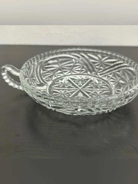 Anchor Hocking Thousand Line Stars & Bars Vintage 6” Clear Nappy Bowl Dish