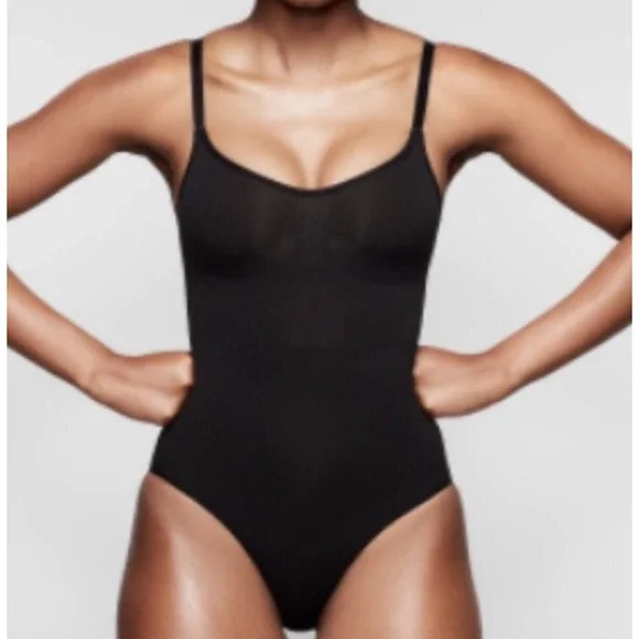 SKIMS Seamless Sculpt Brief Bodysuit S/M‎ Onyx Black Shape Wear