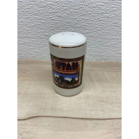 Vintage Utah White Ceramic Salt Shaker Travel Souvenir