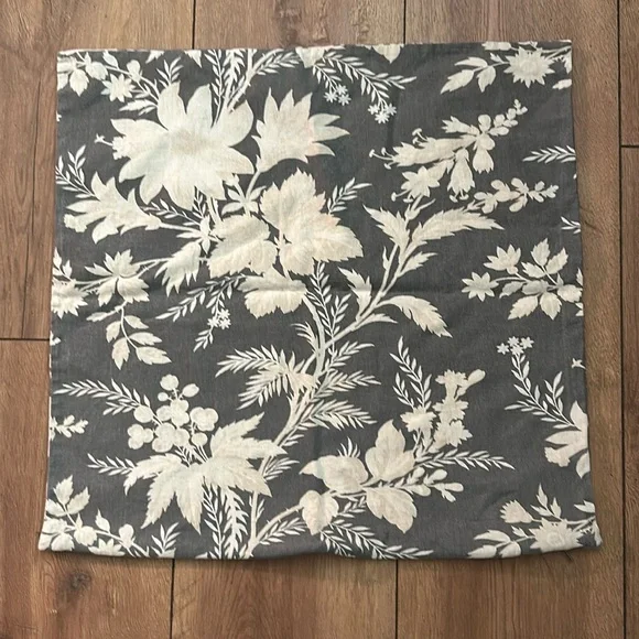Pottery Barn Pillow Cover