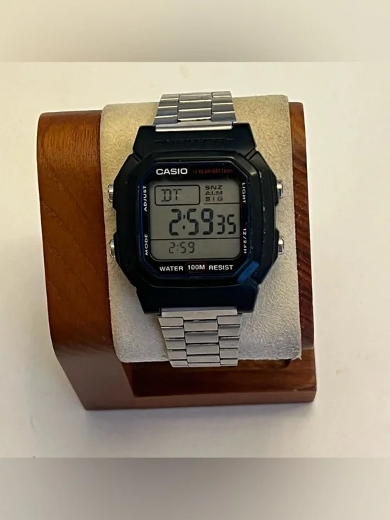 Vintage‎ Casio Wristwatch 3240 W-800