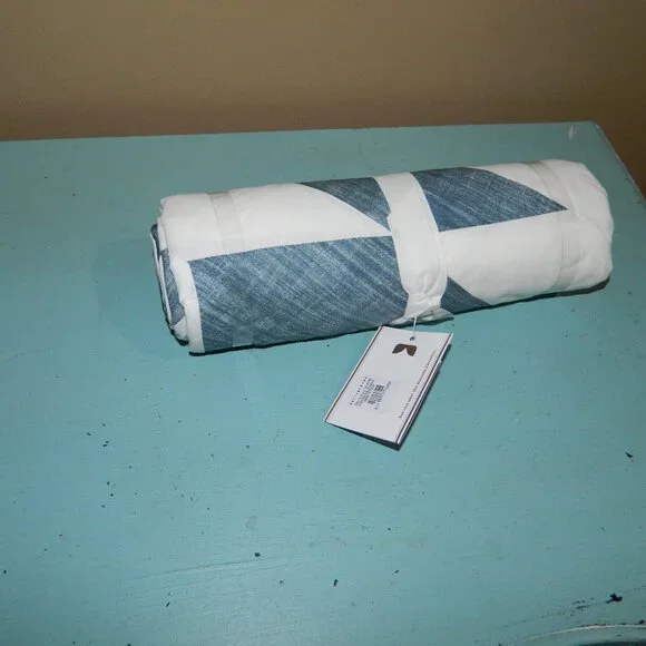 Pottery Barn Cooper Table Throw 50