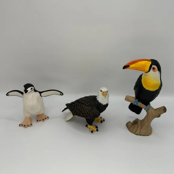 4/$25 - Safari Ltd. Set of‎ 3 Bird Figures - Penguin Eagle Toucan