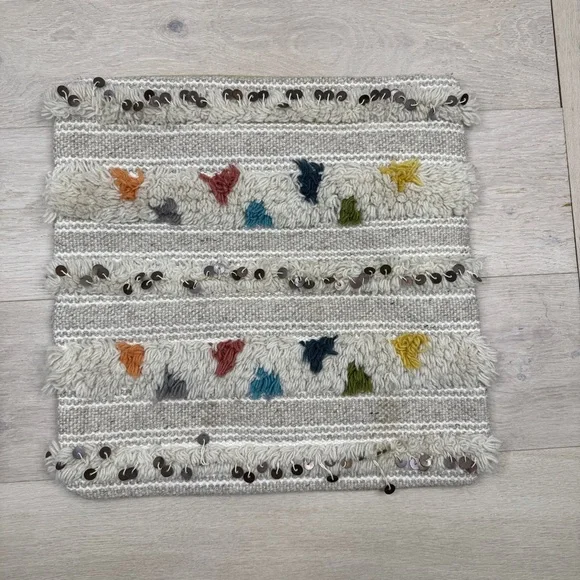 Pottery Barn Moroccan Wedding Blanket Pillow Cover.