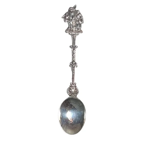 Water Bearers Man Woman Souvenir Spoon Silver Tone 4 3/4