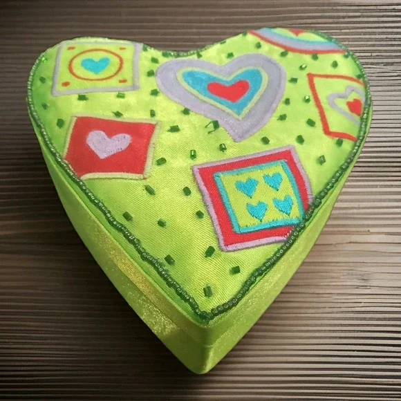 1999 Vintage Embellished Sequin Heart Gift Box‎ Green  Trinket Keepsake Jewelery
