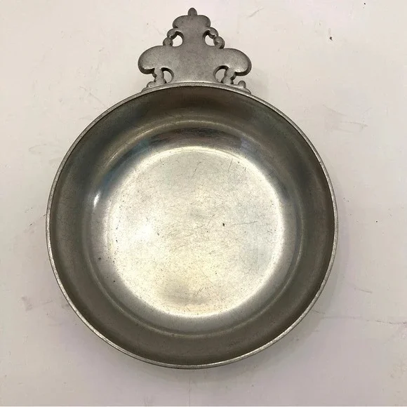 Les Etains du Manoir Pewter Porriger Paris France 5.5