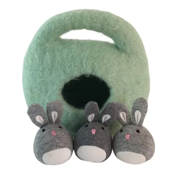 Lovevery Bunnies In a Felt Burrow Green Babbler‎ Kit Montessori Toy 3 Bunnies