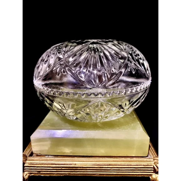 CRYSTAL GLASS‎ JEWELRY HOLDER TRINKET DISH WITH LID EXCELLENT
