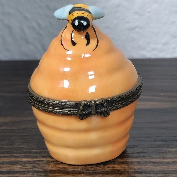 Royal Doulton Beehive Trinket Box Hinged Porcelain Bee Hinged Jewelry