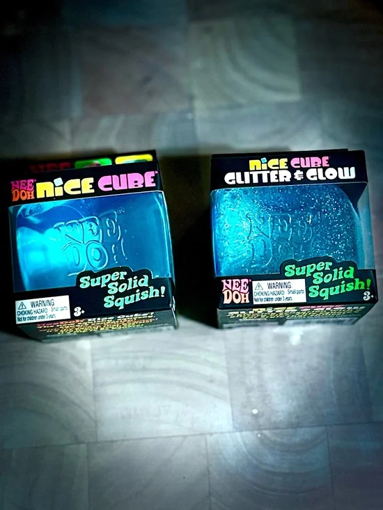 NeeDoh Nice Cube Glitter & Glow + NeeDoh Nice Cube