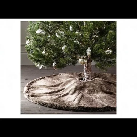 Restoration Hardware Luxe Faux Fur Brown Black Tree Skirt