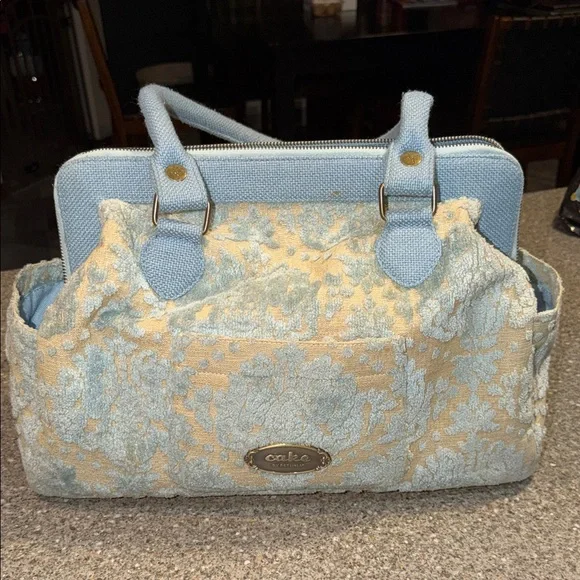 Cake Petunia Pickle Bottom Baby Bag