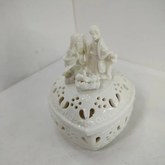 Porcelain Heart‎ Shape Trinket Dresser Box Jesus Mary Joseph