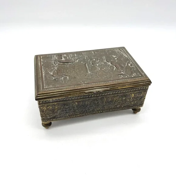 Antique Jennings Brothers‎ JB Repousse Ornate Jewelry Trinket Box Classical Lid