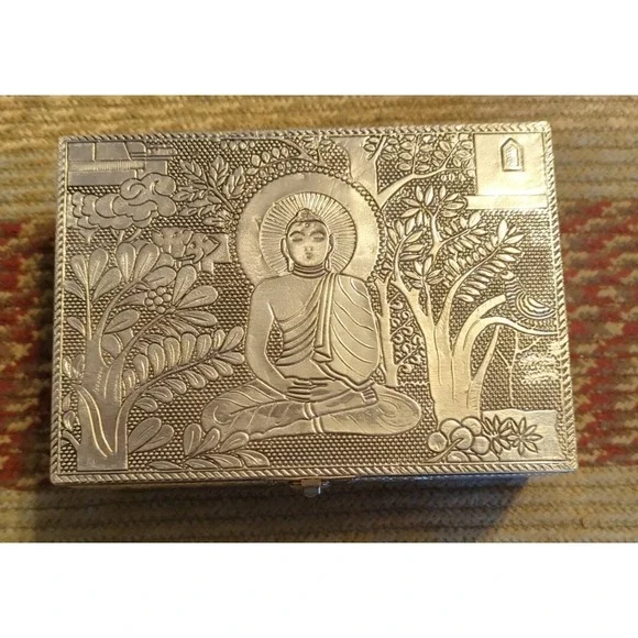 Vintage Buddha Embossed Aluminium‎ Jewelry Trinket Storage Box Very Pretty