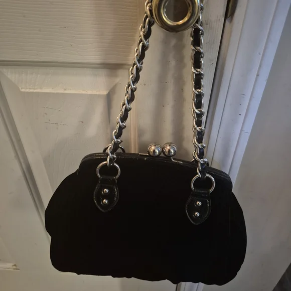 Nine West Black Velvet Kiss-Lock Chain Handle Evening Bag