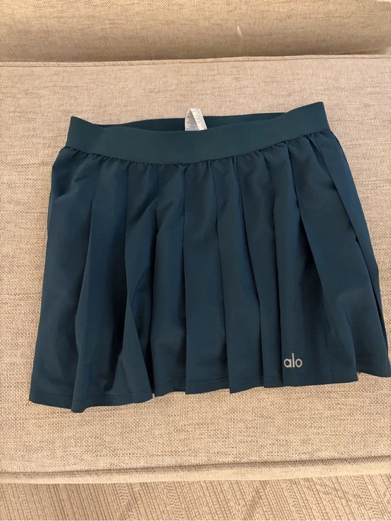 ALO Yoga Teal Pleated Circle Skirt