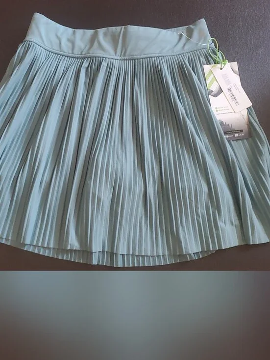 Pleated A-Line tennis Skirt in Light Sage Green Like ALO