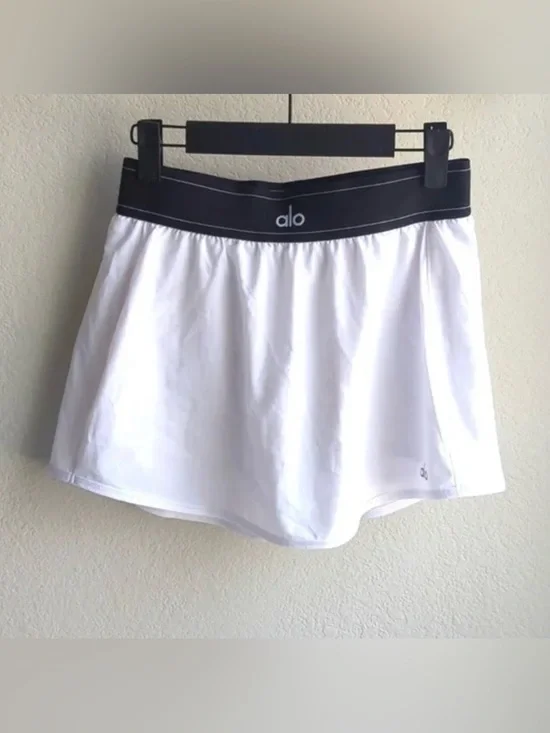 ALO Yoga White Athletic Skirt with Black Waistband