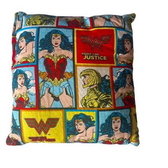 Justic League BTY Wonder‎ Women Small Pillow