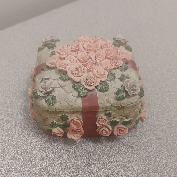 Floral Square Raised Flower Trinket Jewelry Box 3.5
