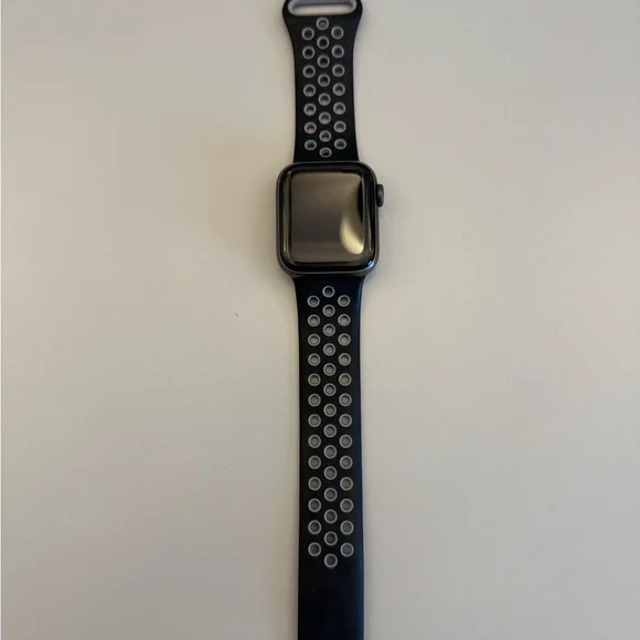 Black Apple Watch Series 5